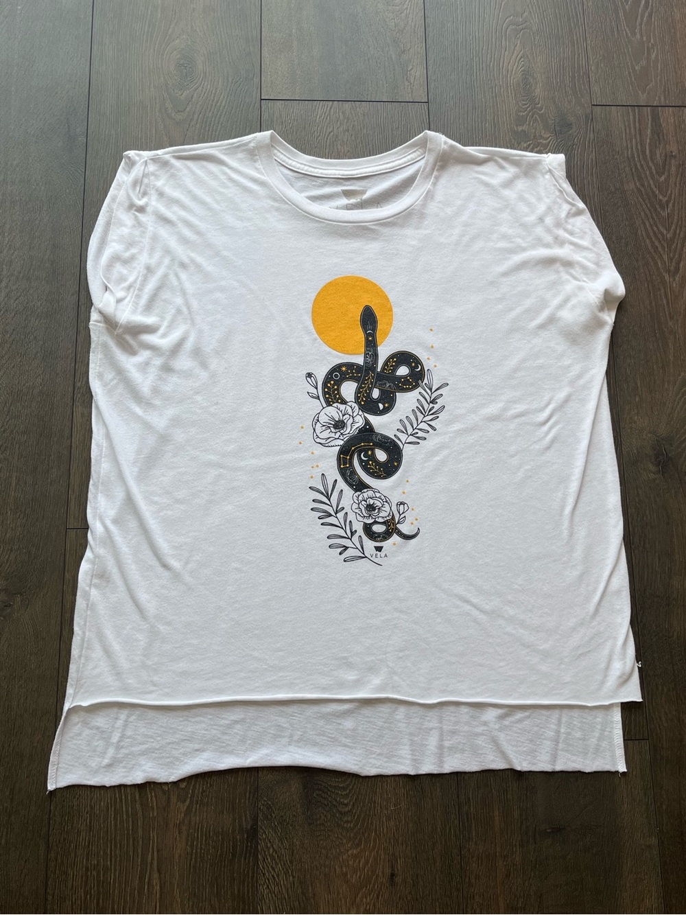 Vela Graphic T-Shirt